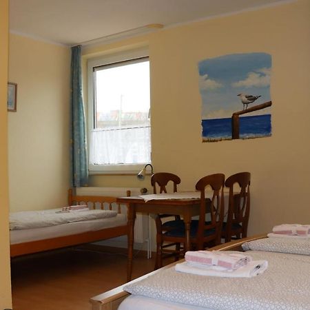 Logia Hotel Garni Neuharlingersiel Exterior photo